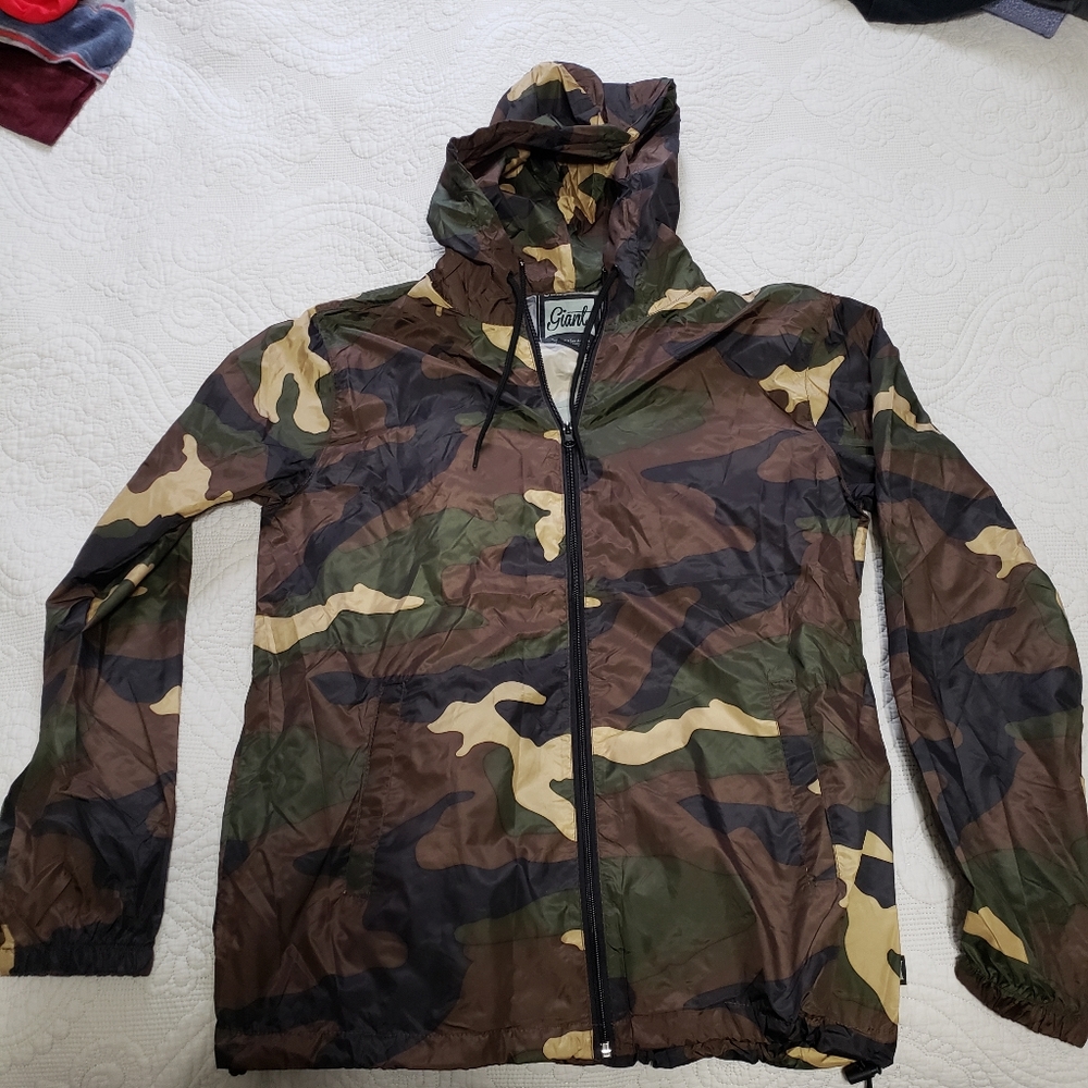 Mens camo windbreaker